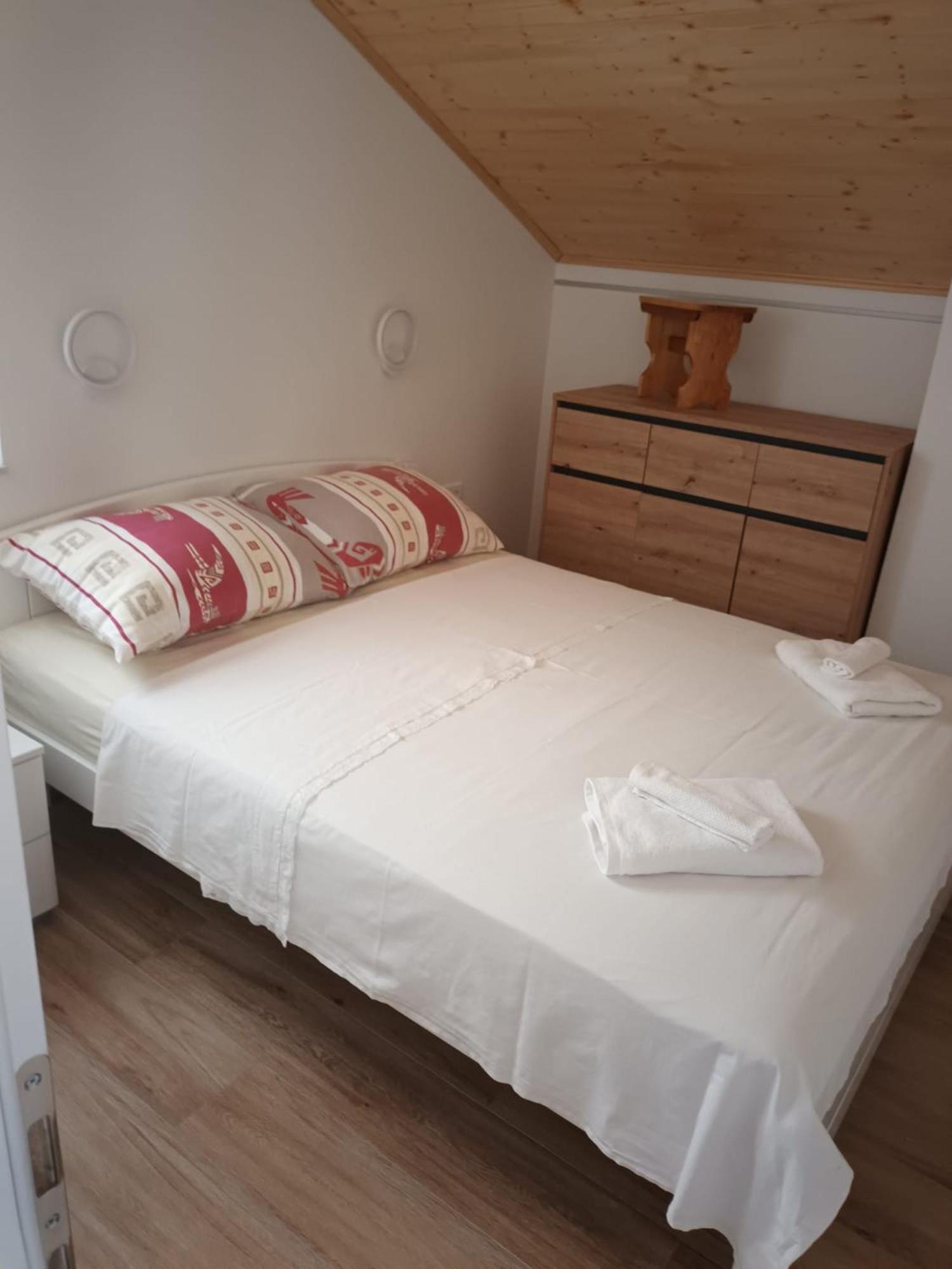 Apartment Mrkic Biograd Na Moru Exterior foto