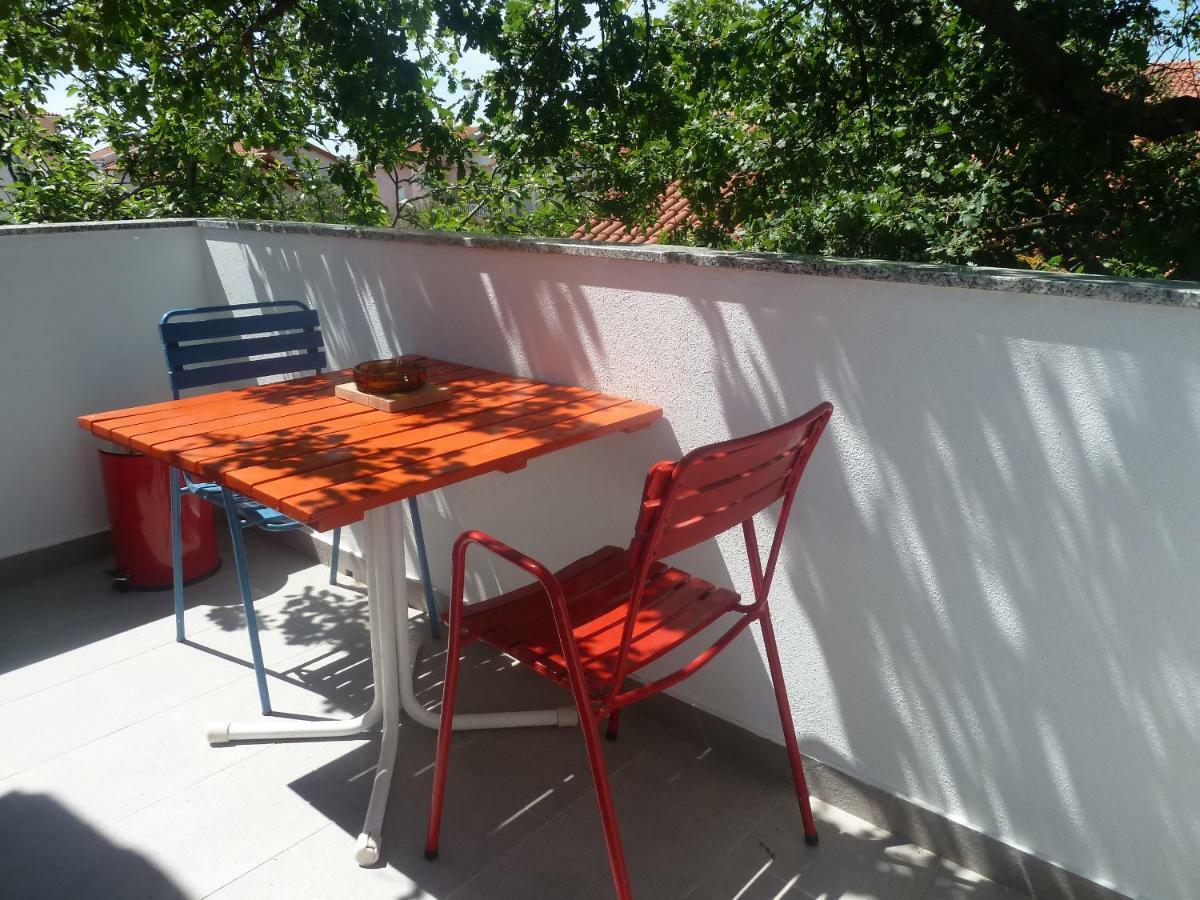 Apartment Mrkic Biograd Na Moru Exterior foto